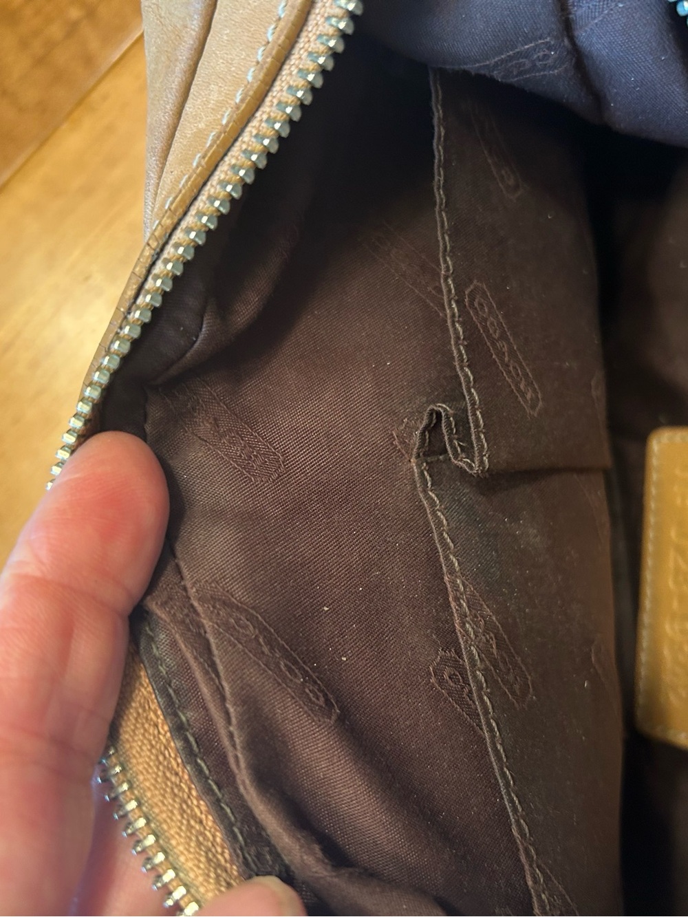 Coach Brown Leather Shoulder Bag - Picture 3 of 6
